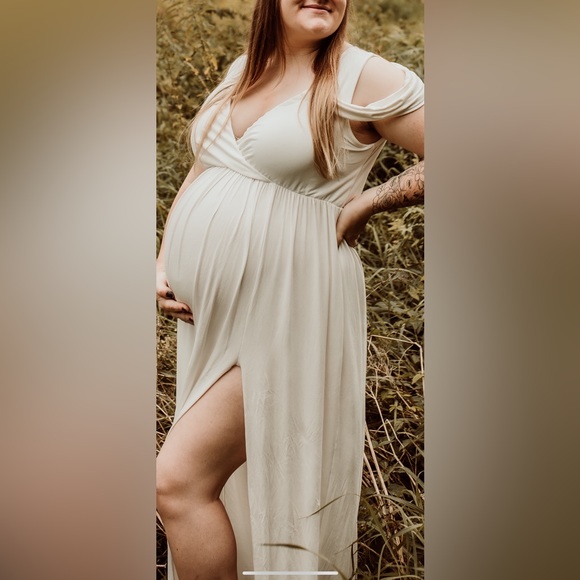 Maternity Dress - Picture 3 of 5